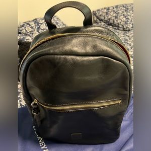 Donnie & Bourke back pack